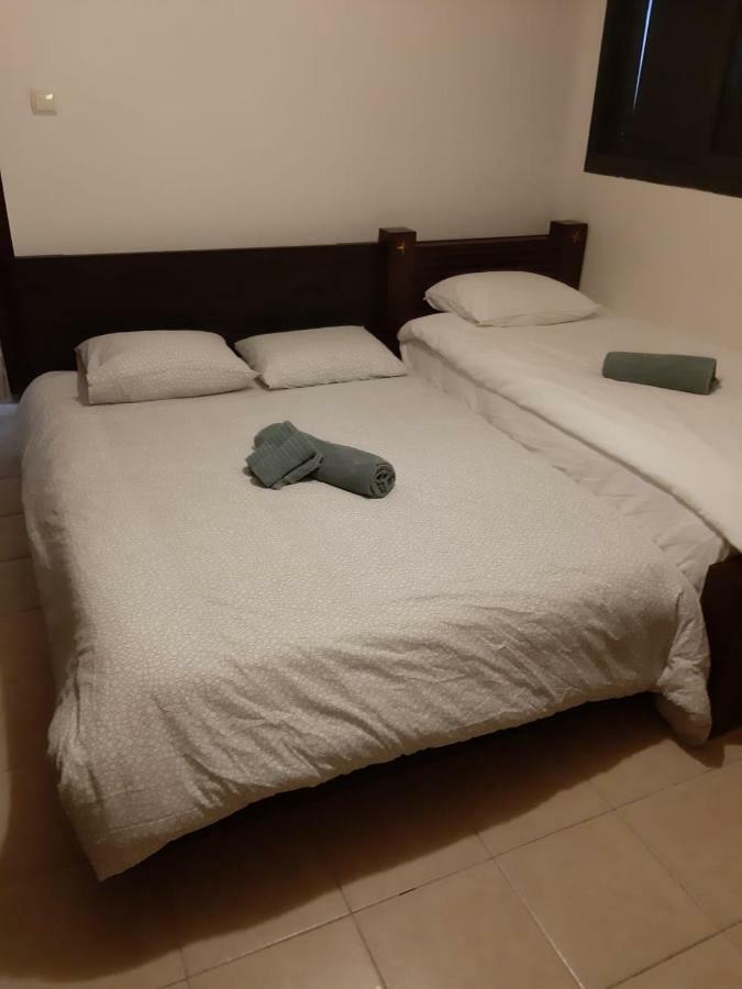 Spacious Apt. W/ Seaview, Fireplace & Netflix 阿卡 外观 照片